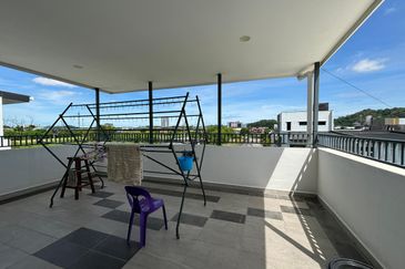 Taman Damaisari Kolombong Corner lot