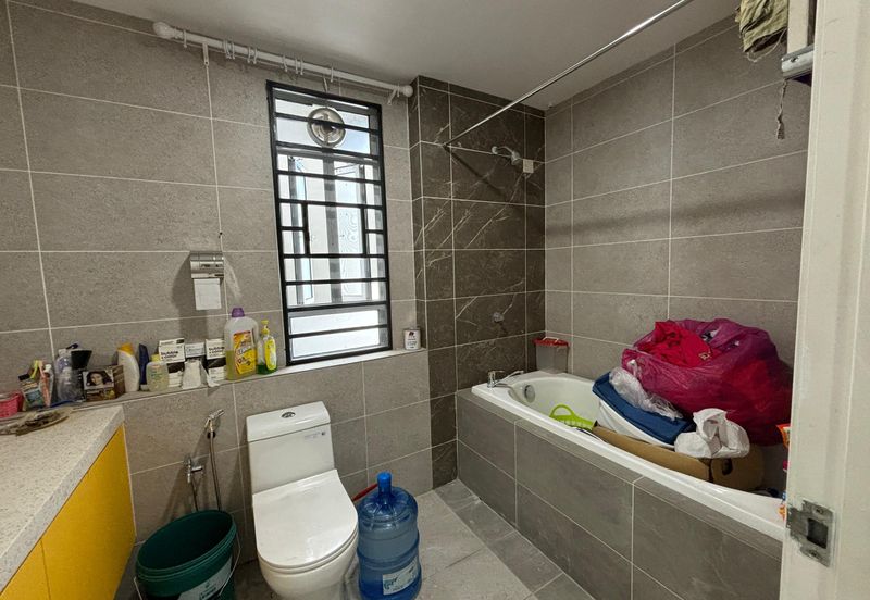 Taman Damaisari Kolombong Corner lot