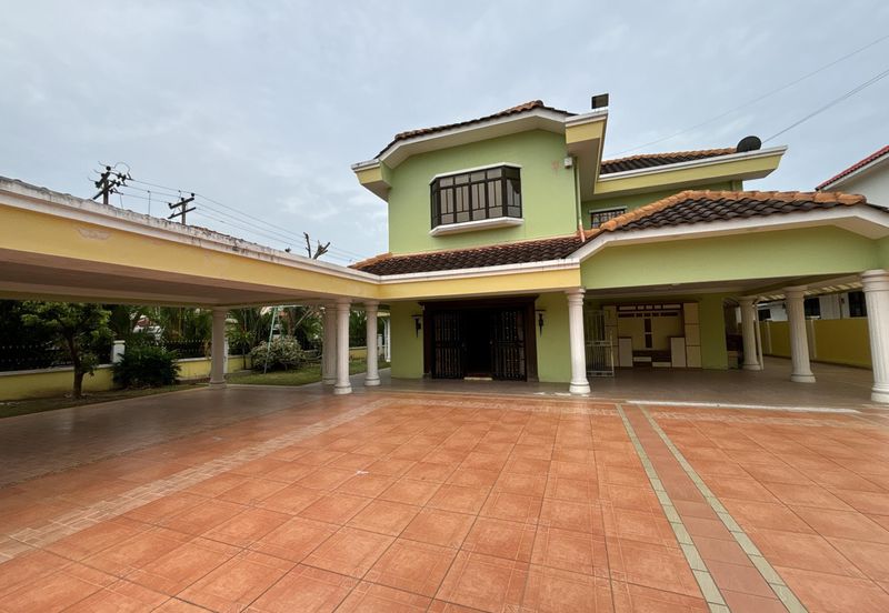 Taman Kingfisher Bungalow