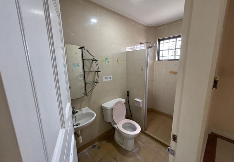 Taman Kingfisher Bungalow