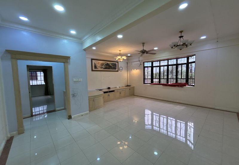 Taman Kingfisher Bungalow