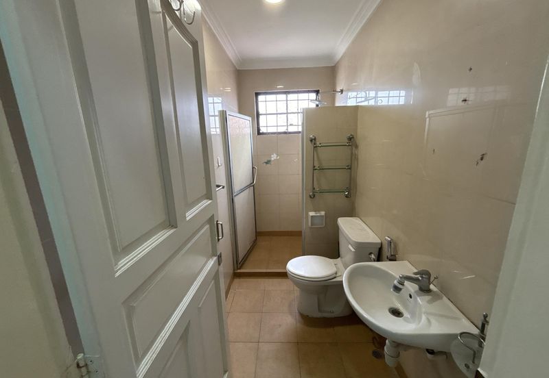 Taman Kingfisher Bungalow