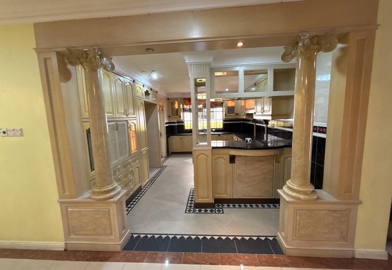 Taman Kingfisher Bungalow