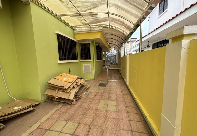 Taman Kingfisher Bungalow