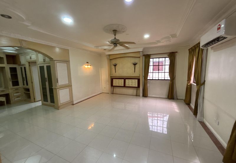 Taman Kingfisher Bungalow