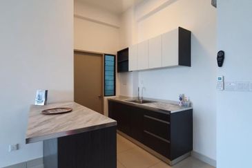 Kingfisher Putatan Condominium