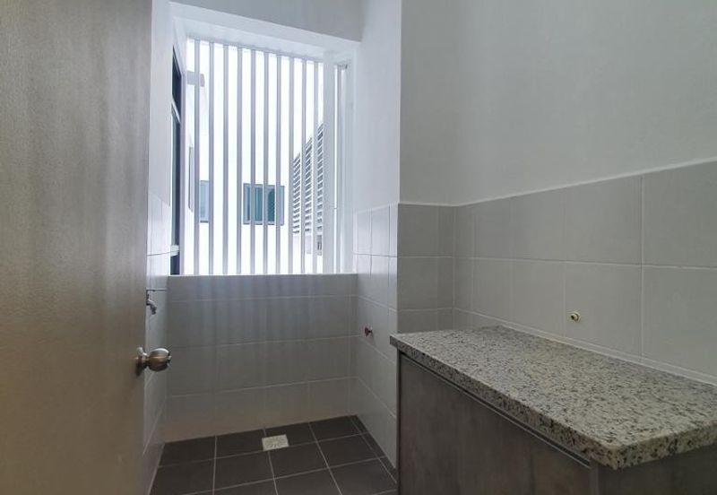 Kingfisher Putatan Condominium