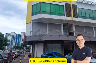 Taipan 3 Storey Shoplot Inanam