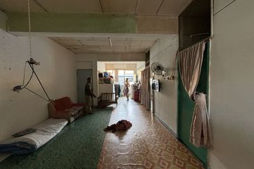 Donggongon Shophouse Block L