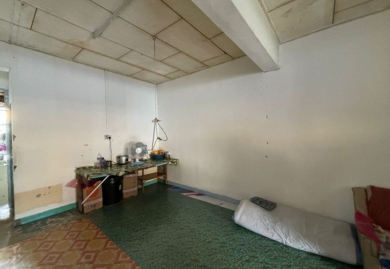 Donggongon Shophouse Block L