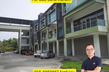 Suria Inanam 3 storey shoplot below market value