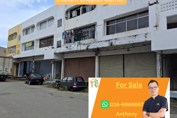 Inanam Shoplot corner 3 storey