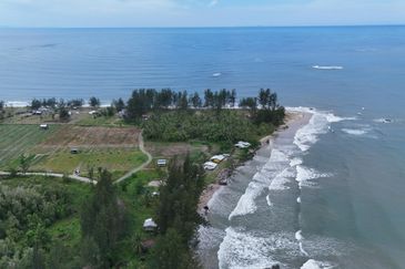 Sikuati Beach Kudat CL999 