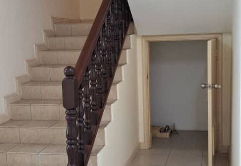 Taman Kingfisher Sulaman Intermediate