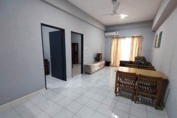 Api-Api Apartment