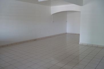 Taman Kinanty Phase 2 Semi Detached Luyang CL999