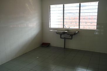 Taman Kinanty Phase 2 Semi Detached Luyang CL999