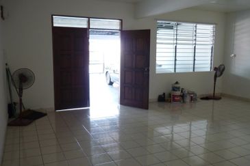 Taman Kinanty Phase 2 Semi Detached Luyang CL999