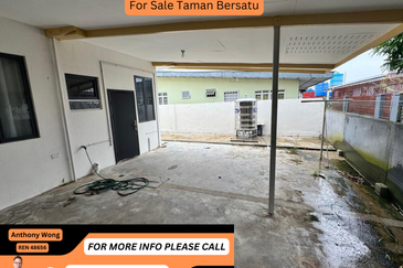 Taman Bersatu Putatan Single storey Corner lot 