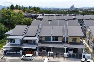 Parklane 2 @ Bukit Sepanggar Double Storey Intermediate