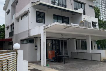 3 Storey Semi-Detached House | Bayan Lepas | Penang