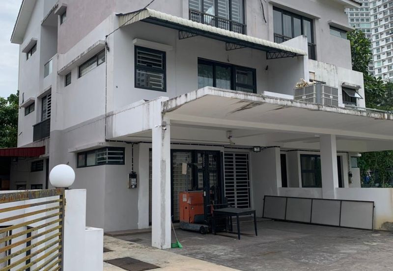 3 Storey Semi-Detached House | Bayan Lepas | Penang