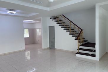 Wide Body Terrace House | Bukit Jambul | Penang