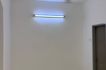 Wide Body Terrace House | Bukit Jambul | Penang