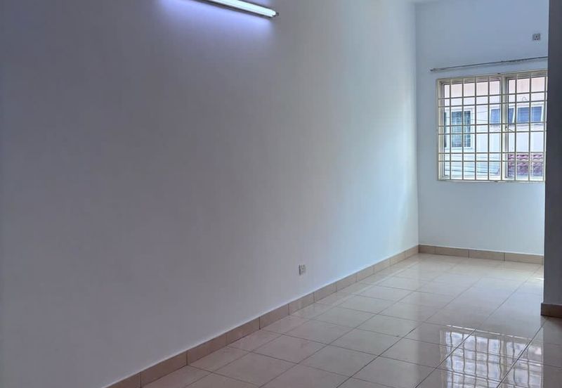 Wide Body Terrace House | Bukit Jambul | Penang