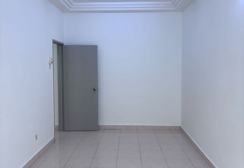 Wide Body Terrace House | Bukit Jambul | Penang