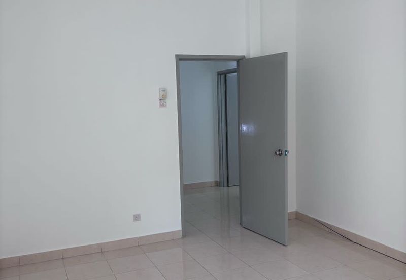 Wide Body Terrace House | Bukit Jambul | Penang