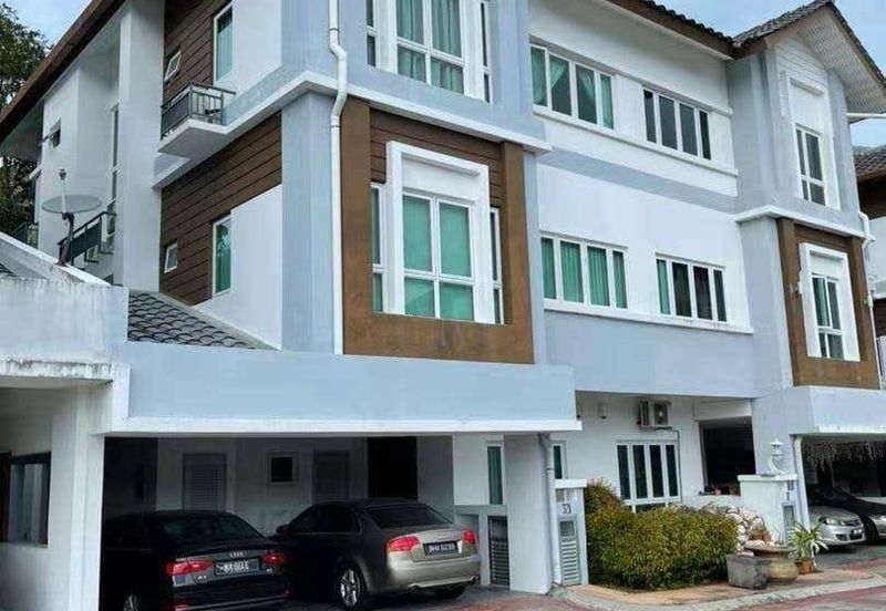 Sierra Vista 3-Story Semi-D House | Fully Furnished and Renovated 
