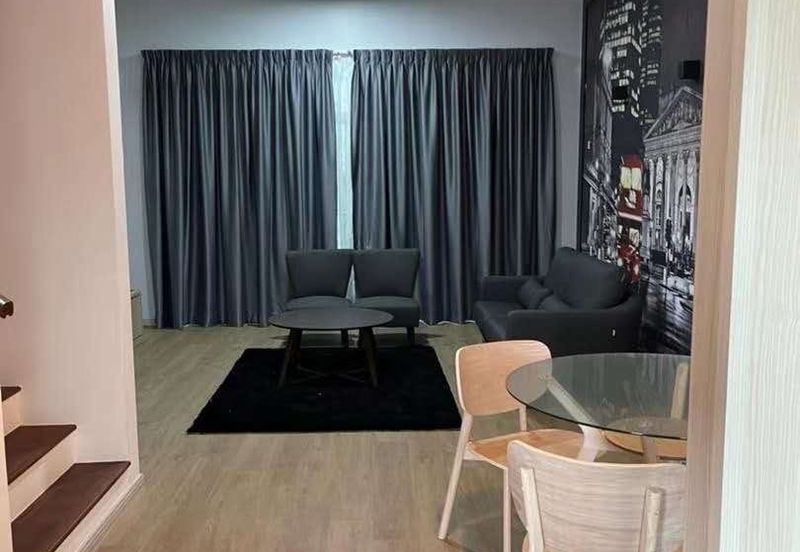 Sierra Vista 3-Story Semi-D House | Fully Furnished and Renovated 