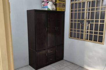 Desa Bayan Apartment