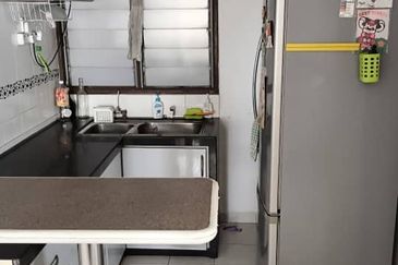 Desa Bayan Apartment