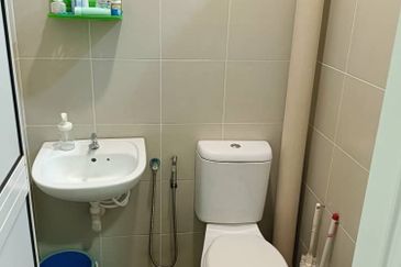 Single Storey Terrace House | Hijaun Valdor For Sales 