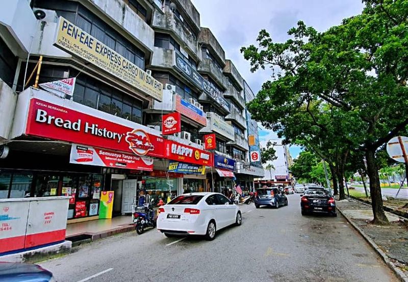 RELAU OFFICE LOT / SHOP LOT FACING MAIN ROAD