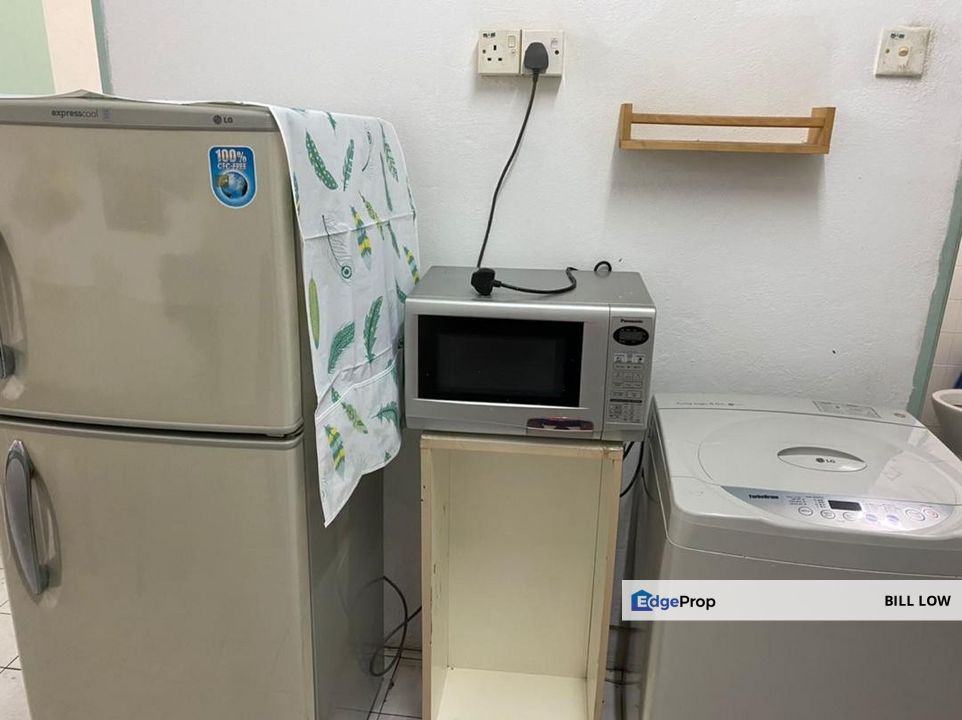 Taman Gambier Flat For Rent, Penang, Gelugor