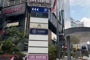 KL Life Centre Retail Space for Rent, KLCC, KL City