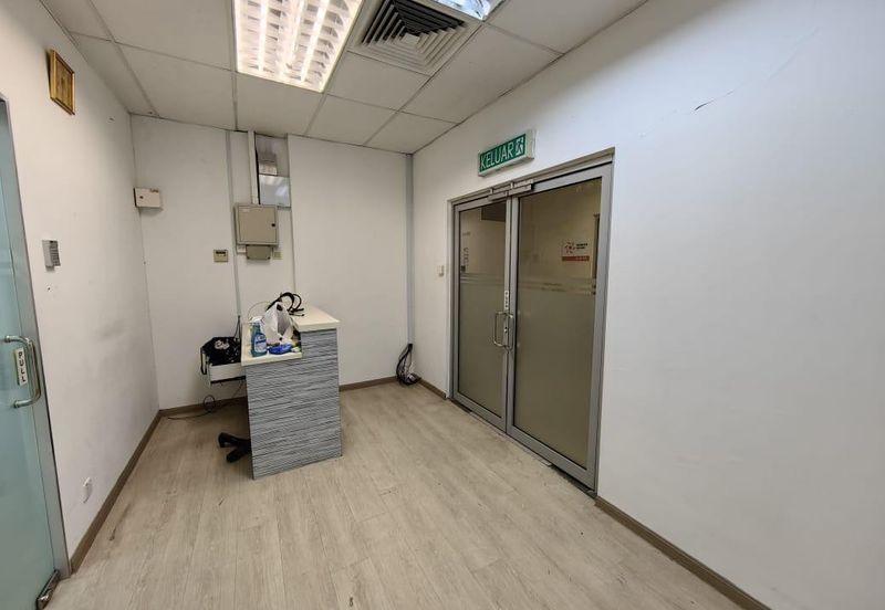 Office for Rent in Southgate Commercial Centre