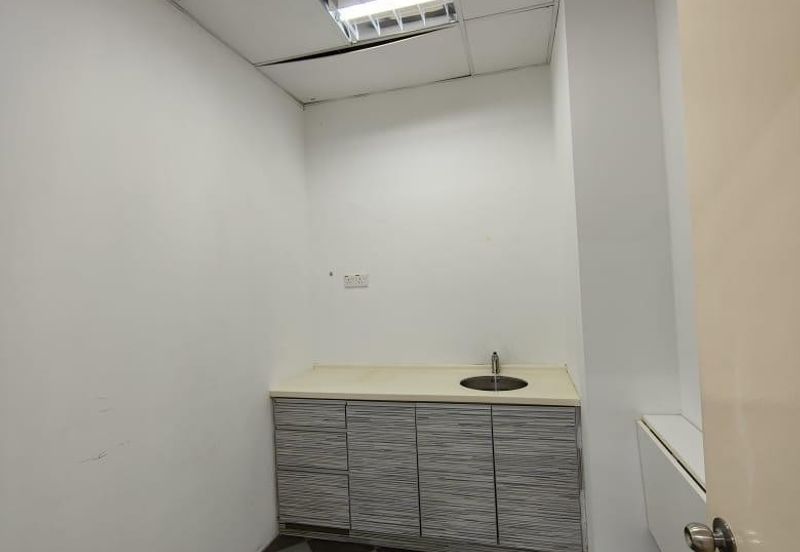 Office for Rent in Southgate Commercial Centre