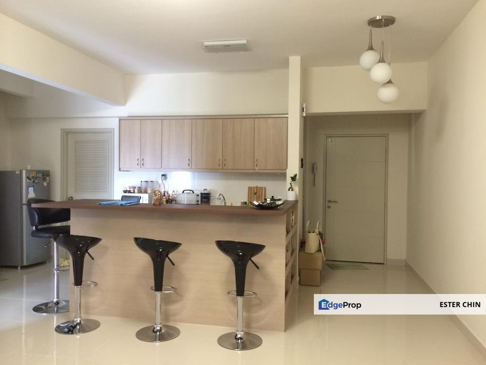 Setiawalk Apt for Sale, Below market Value!, Selangor, Puchong