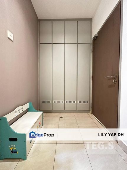 Lagoon Suites Condo Kota Kemuning Fully Furnished, Selangor, Kota Kemuning