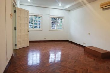 Bungalow at U-thant / Ampang Hilir