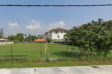 Bungalow Land at U-Thant [FOR SALE]