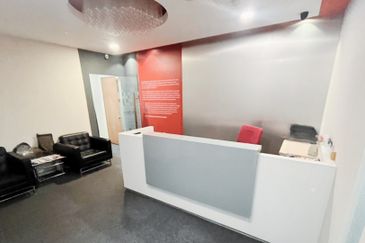 Taipan Business Centre, USJ 10