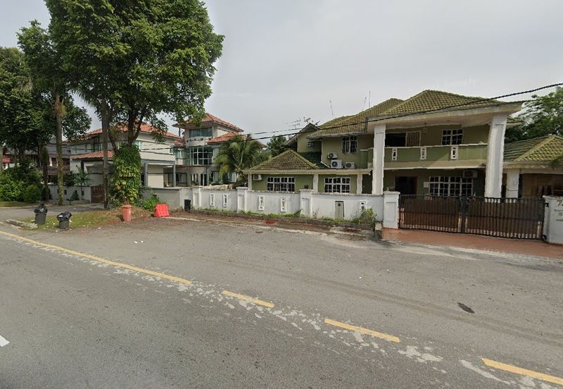 FREEHOLD Bungalow at Kelana Jaya / Petaling Jaya [FOR SALE]