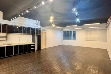 Shop Office at Subang Business Centre (Near LRT)