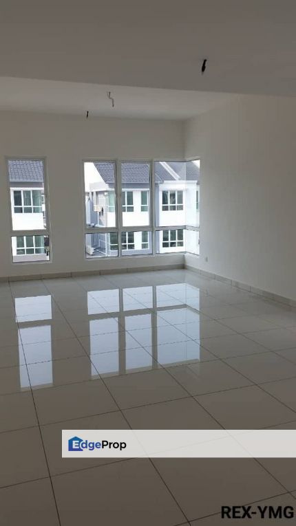 Super Good Condition Ambang Botanic 2 Triple Storey Semi D, Selangor, Port Klang