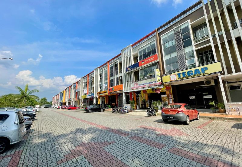 Bina Park, Bandar Seri Alam